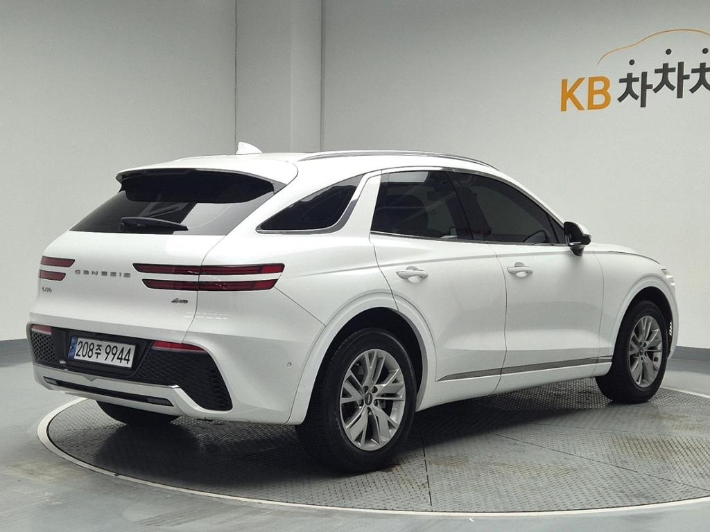 2022 GENESIS GV70 