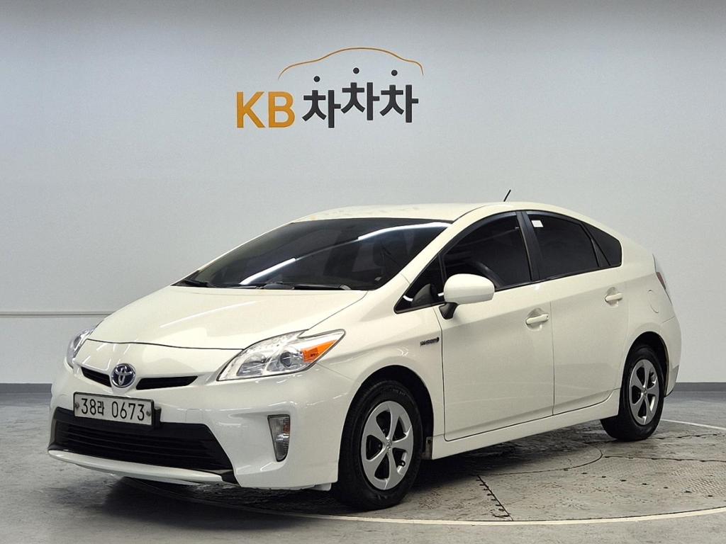 2015 TOYOTA PRIUS 
