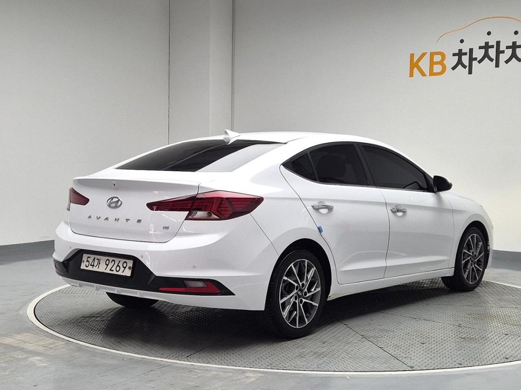 2019 HYUNDAI THE NEW AVANTE AD 