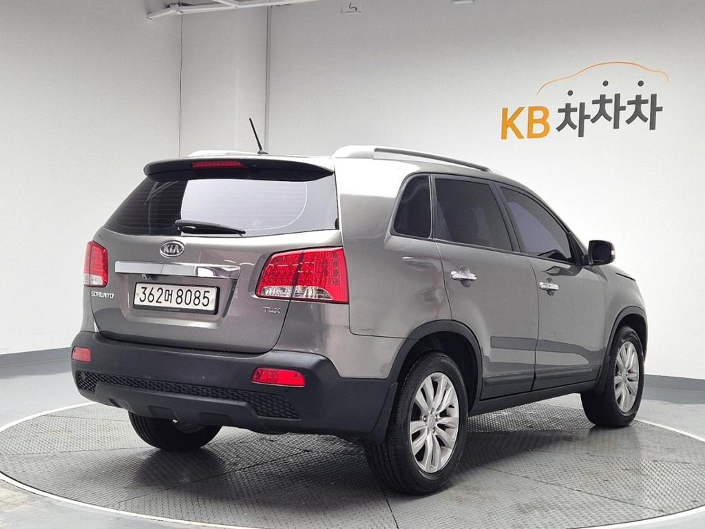 2011 KIA SORENTO R 
