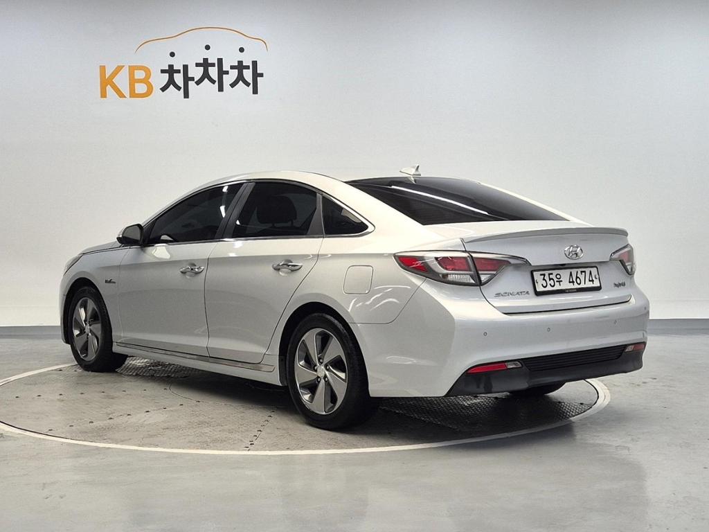 2016 HYUNDAI LF SONATA HYBRID 