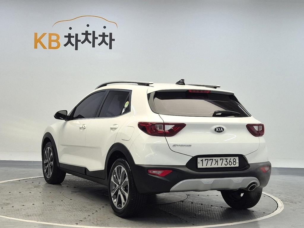 2019 KIA STONIC 