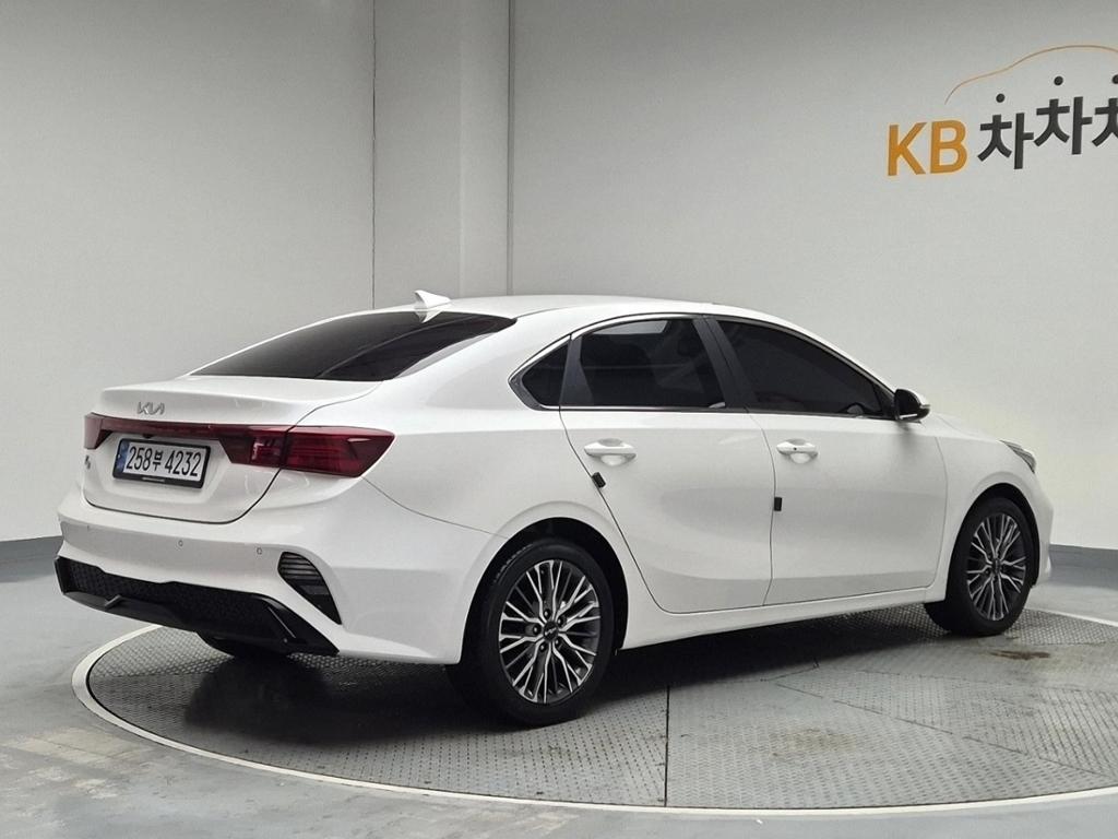 2022 KIA THE NEW K3 