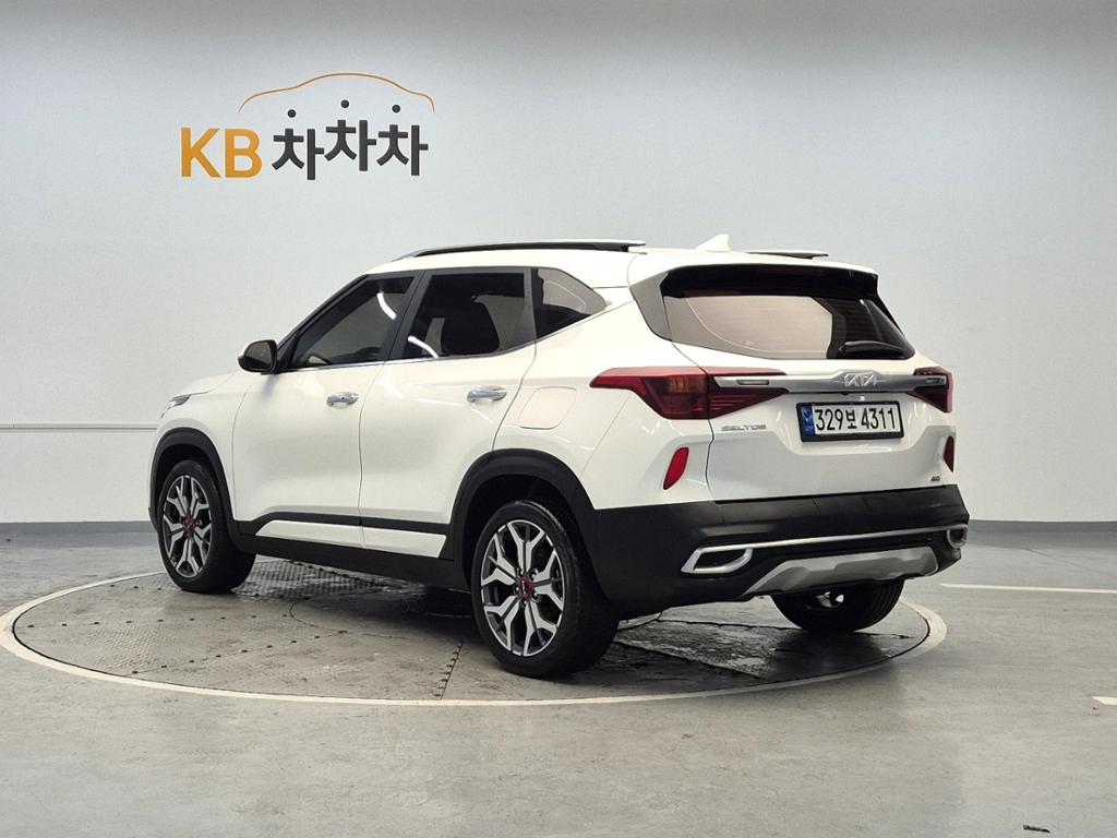 2023 KIA SELTOS 