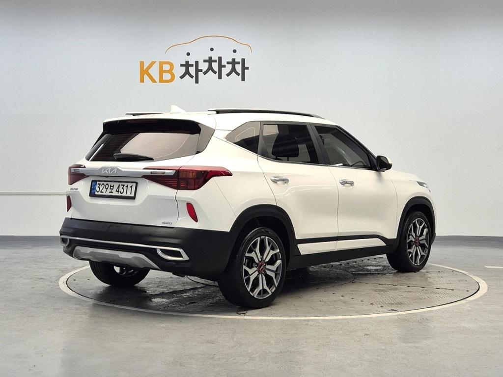 2023 KIA SELTOS 