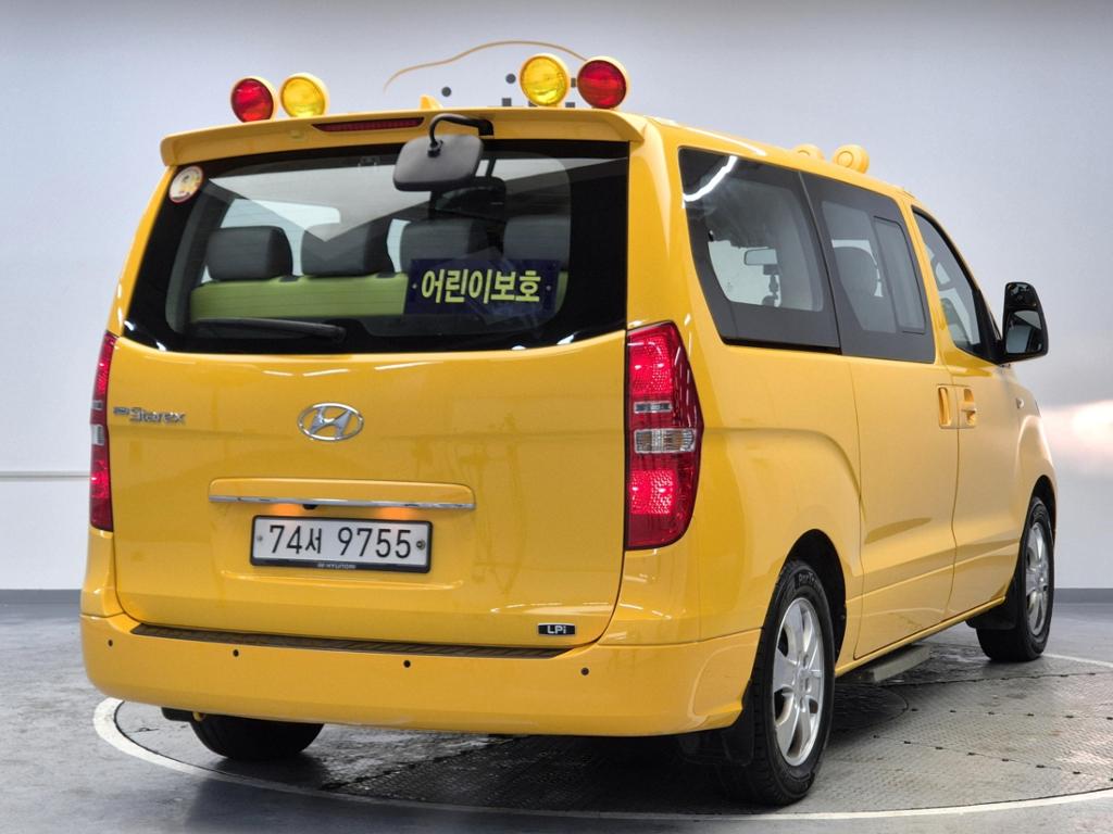 2020 HYUNDAI THE NEW GRAND STAREX 