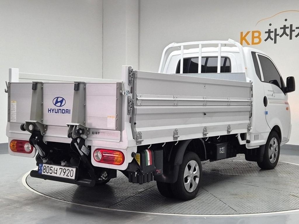 2023 HYUNDAI PORTER II 