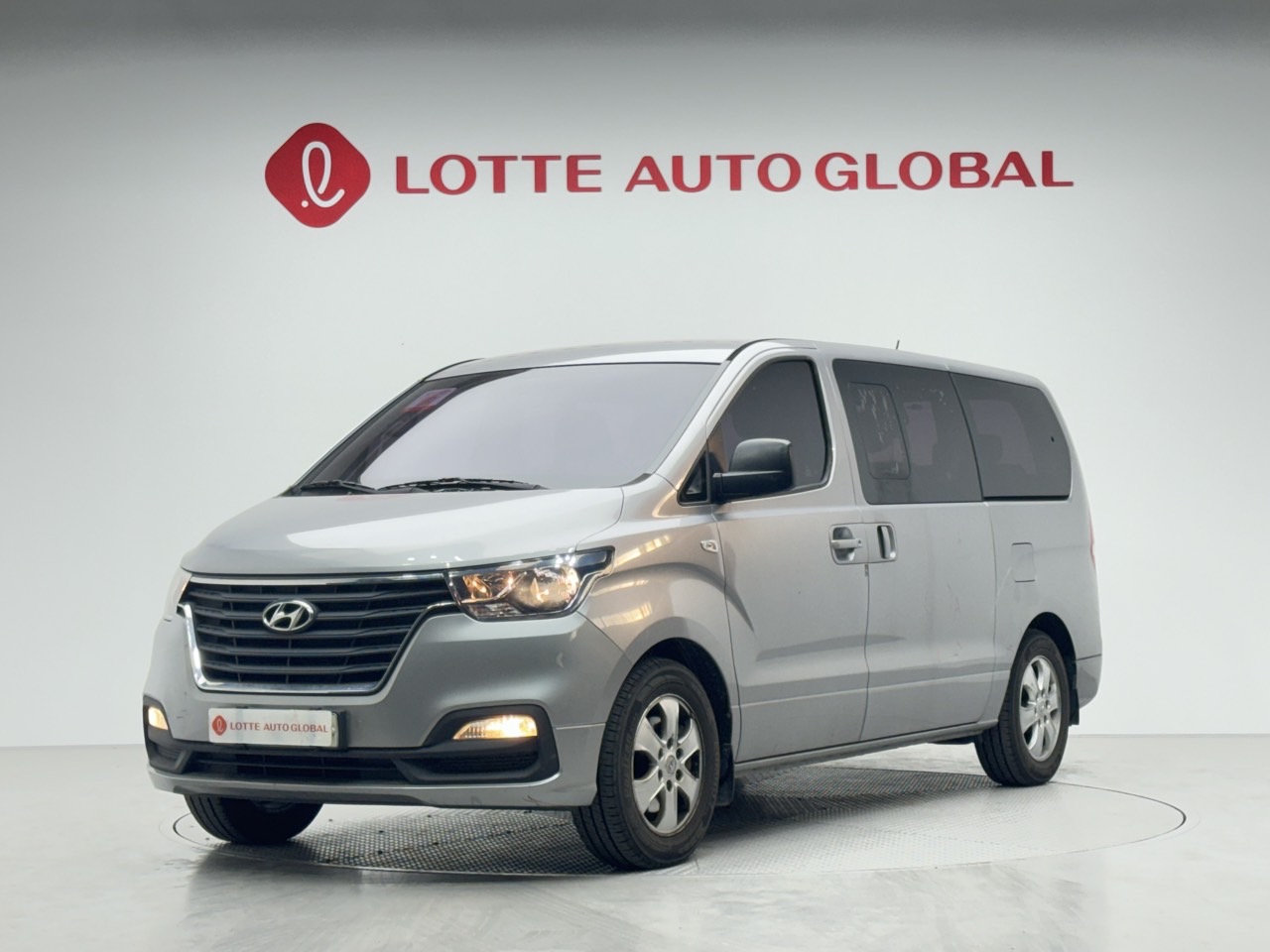 2019 HYUNDAI THE NEW GRAND STAREX 12seat Diesel Smart