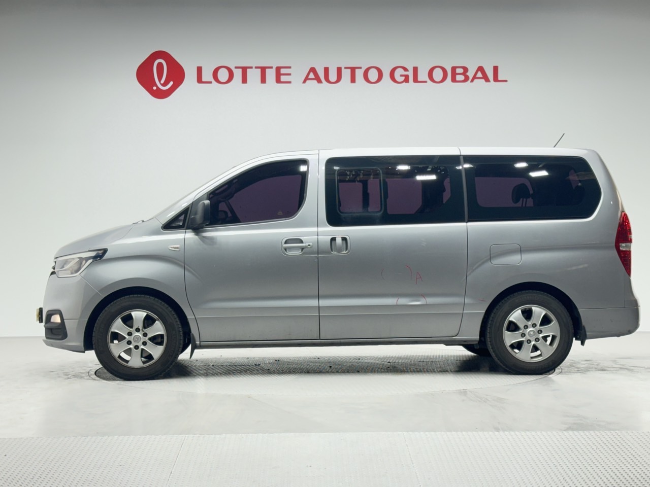 2019 HYUNDAI THE NEW GRAND STAREX 12seat Diesel Smart