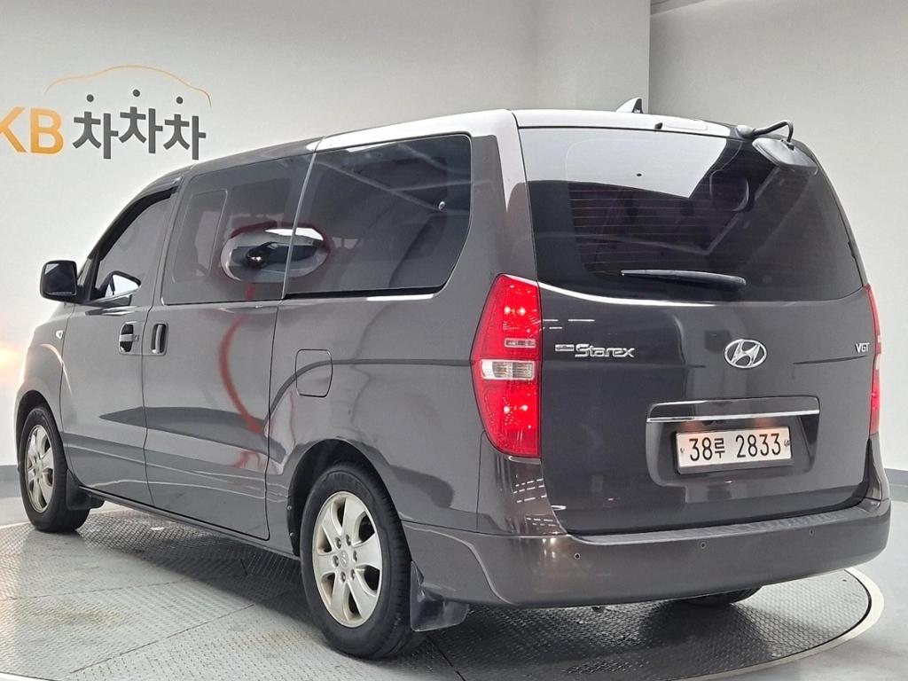 2019 HYUNDAI THE NEW GRAND STAREX 