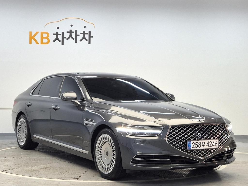 2020 GENESIS G90 