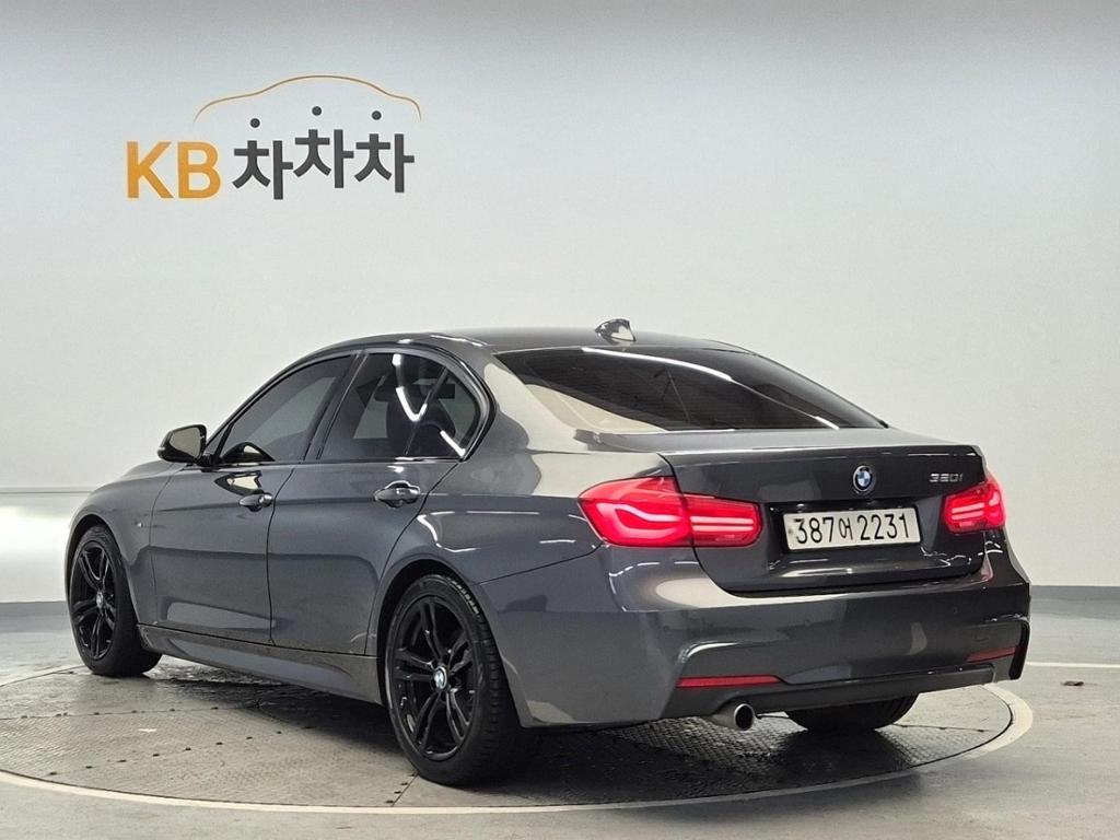 2017 BMW 3 Series (6Gen) 