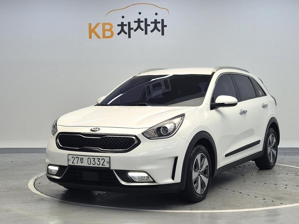 2017 KIA NIRO 