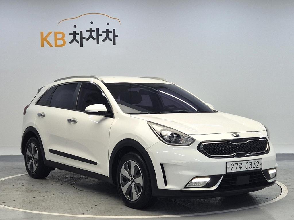 2017 KIA NIRO 