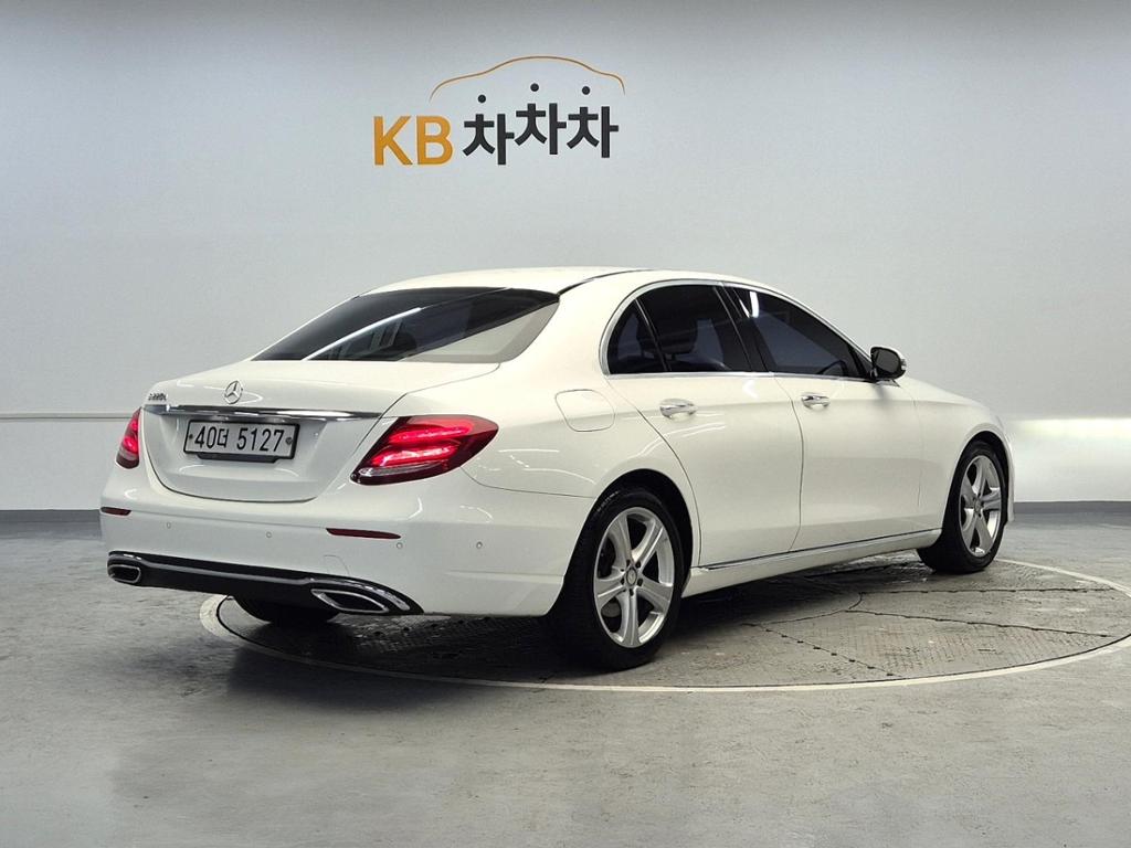 2017 BENZ E CLASS (5Gen) 