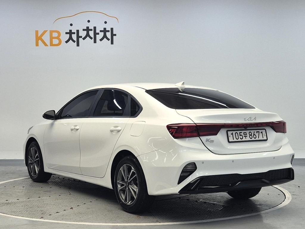 2022 KIA THE NEW K3 