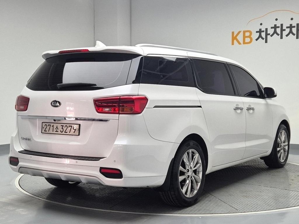 2019 KIA THE NEW CARNIVAL 