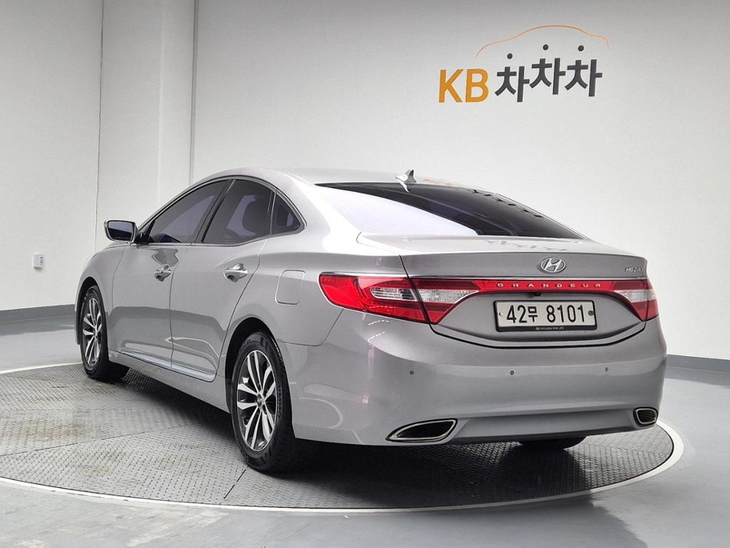 2011 HYUNDAI GRANDEUR HG 