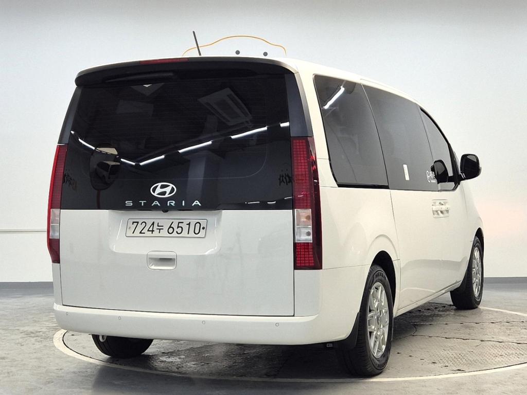 2025 HYUNDAI STARIA 