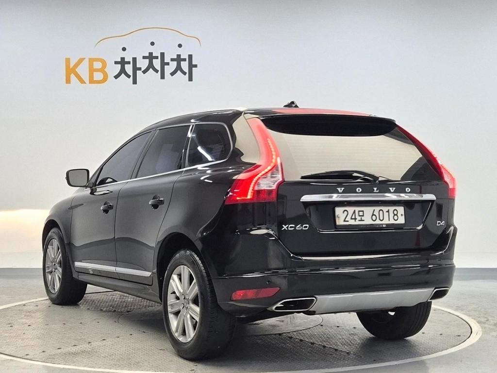 2017 VOLVO XC60 (1Gen) 