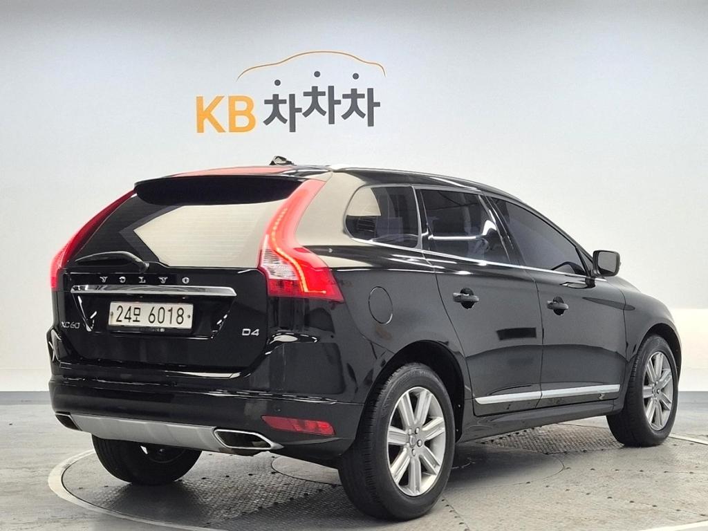 2017 VOLVO XC60 (1Gen) 