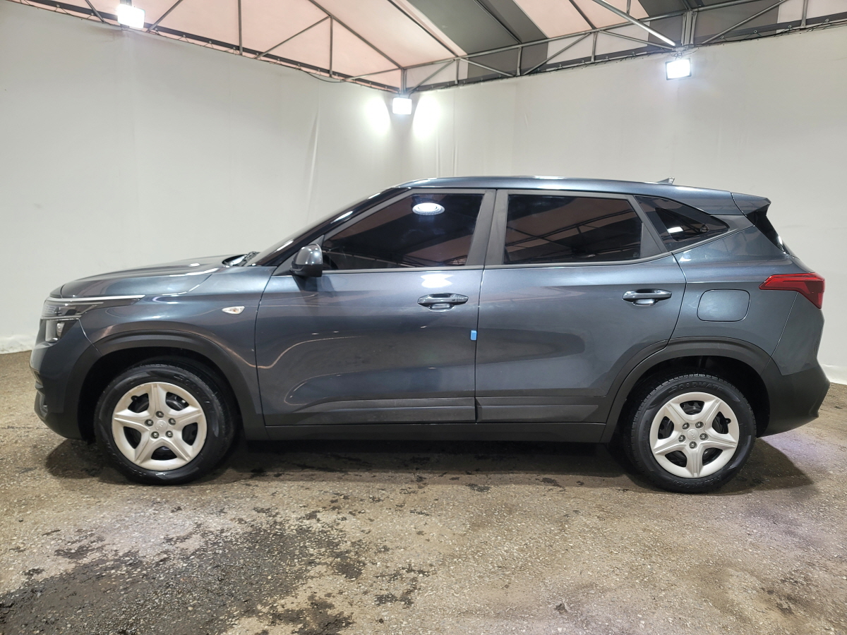 2022 KIA SELTOS 