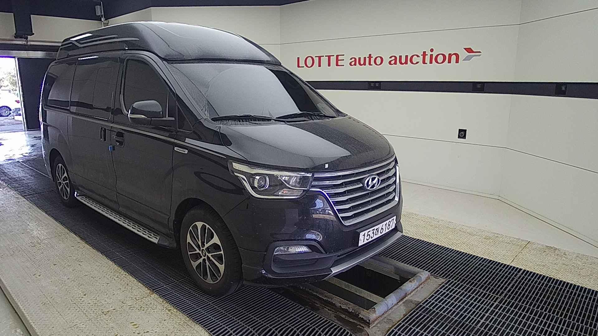 2021 HYUNDAI THE NEW GRAND STAREX Limousine 9seat Exclusive