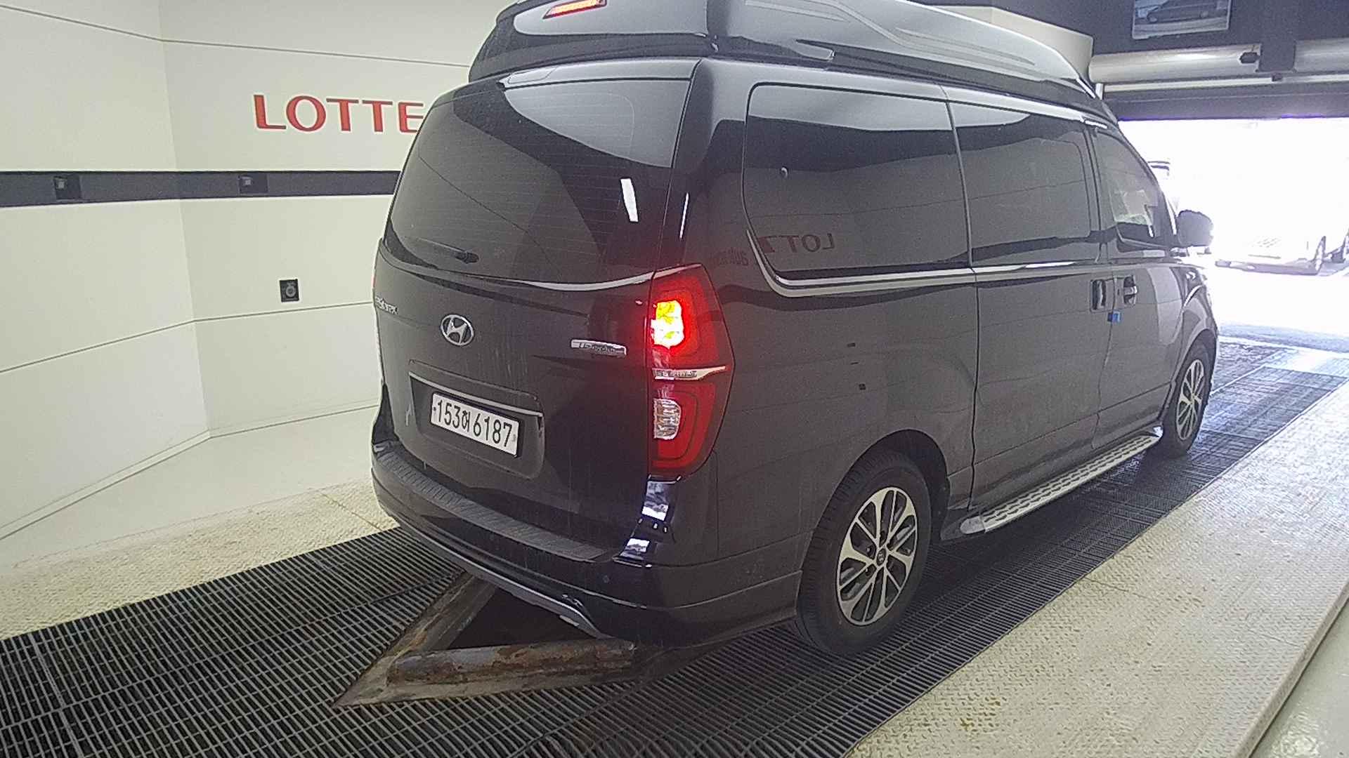 2021 HYUNDAI THE NEW GRAND STAREX Limousine 9seat Exclusive