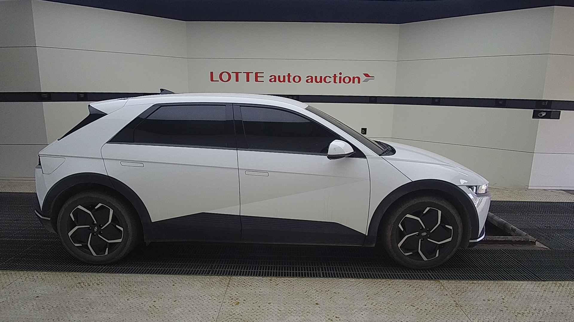 2022 HYUNDAI IONIQ5 EV AWD Long Range Exclusive
