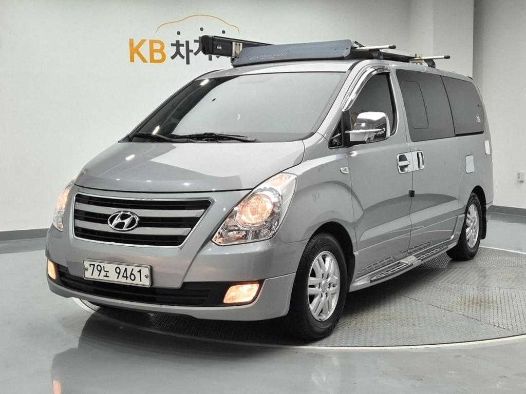 2016 HYUNDAI GRAND STAREX 