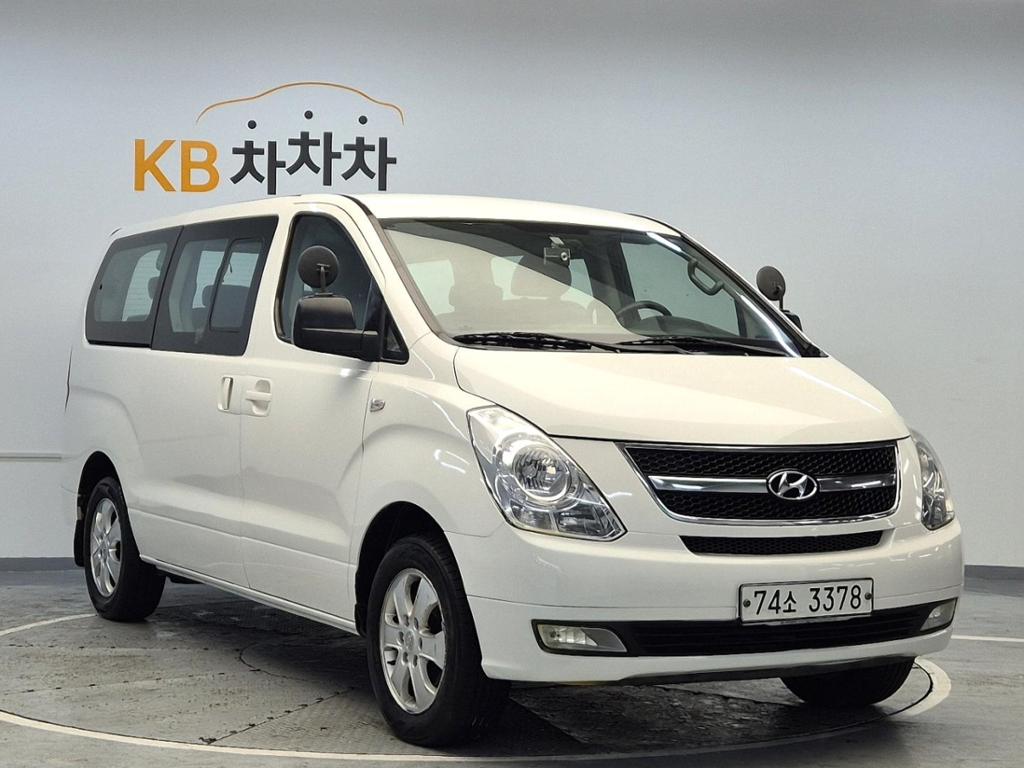 2014 HYUNDAI GRAND STAREX 