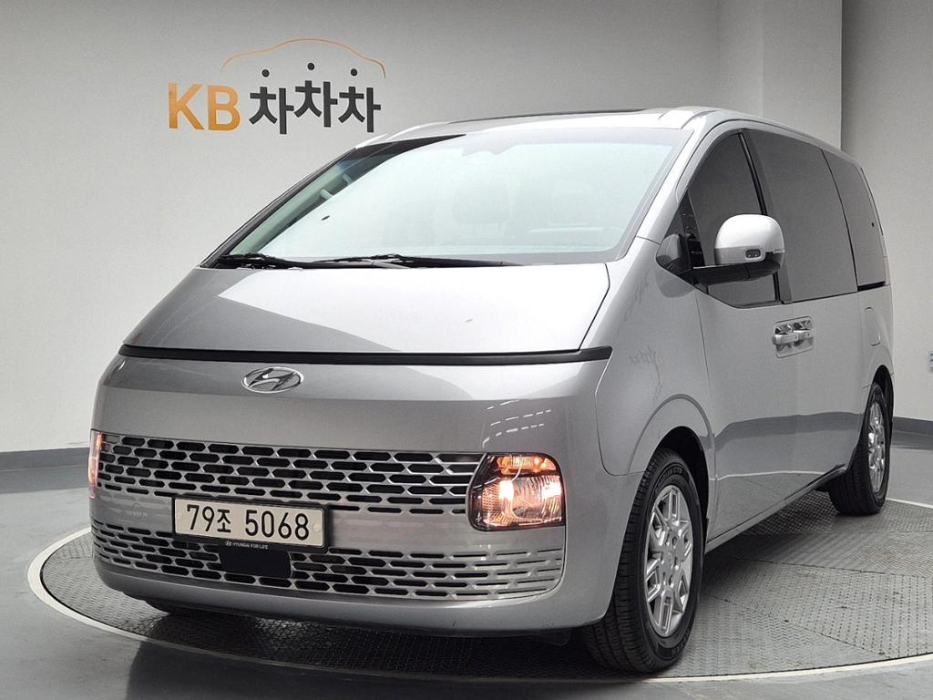 2022 HYUNDAI STARIA 