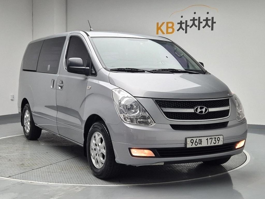 2015 HYUNDAI GRAND STAREX 