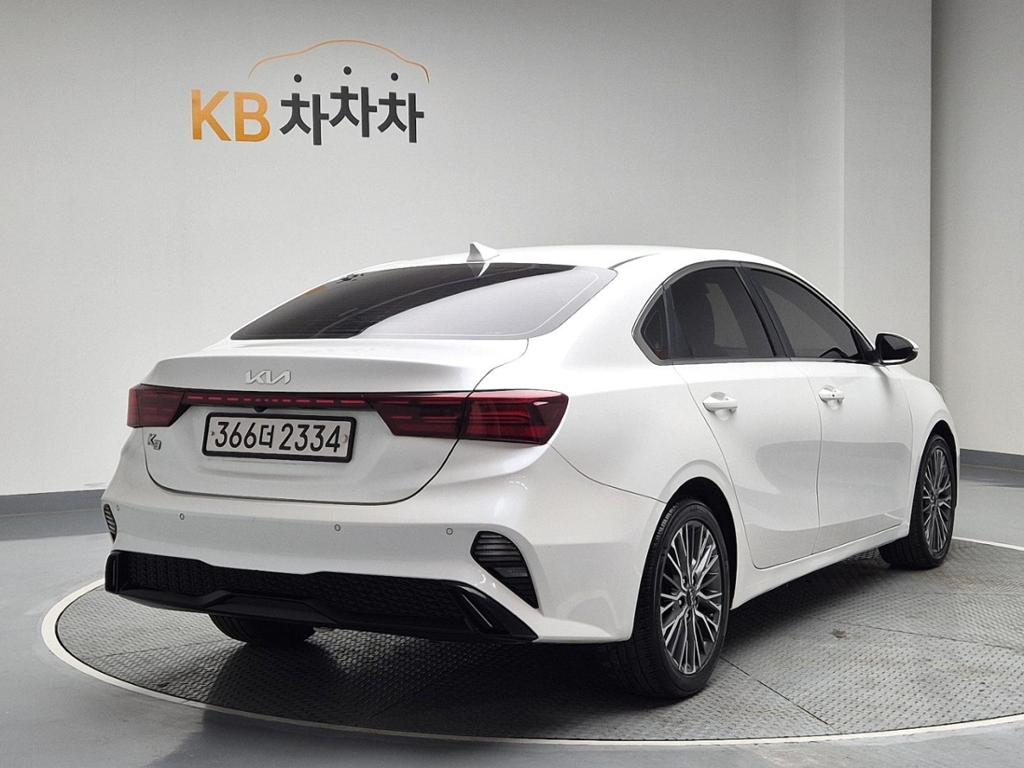2022 KIA THE NEW K3 