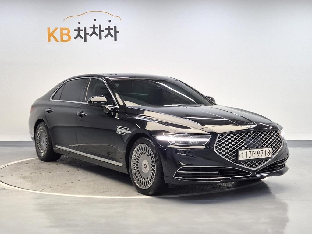 2020 GENESIS G90 