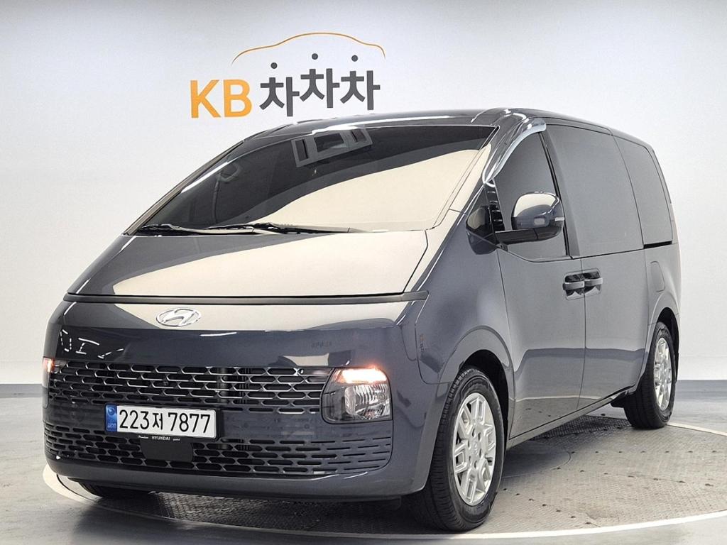 2023 HYUNDAI STARIA 