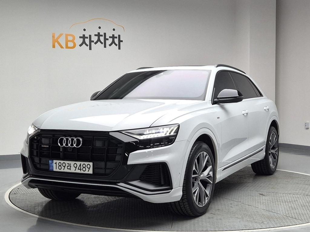 2022 AUDI Q8 