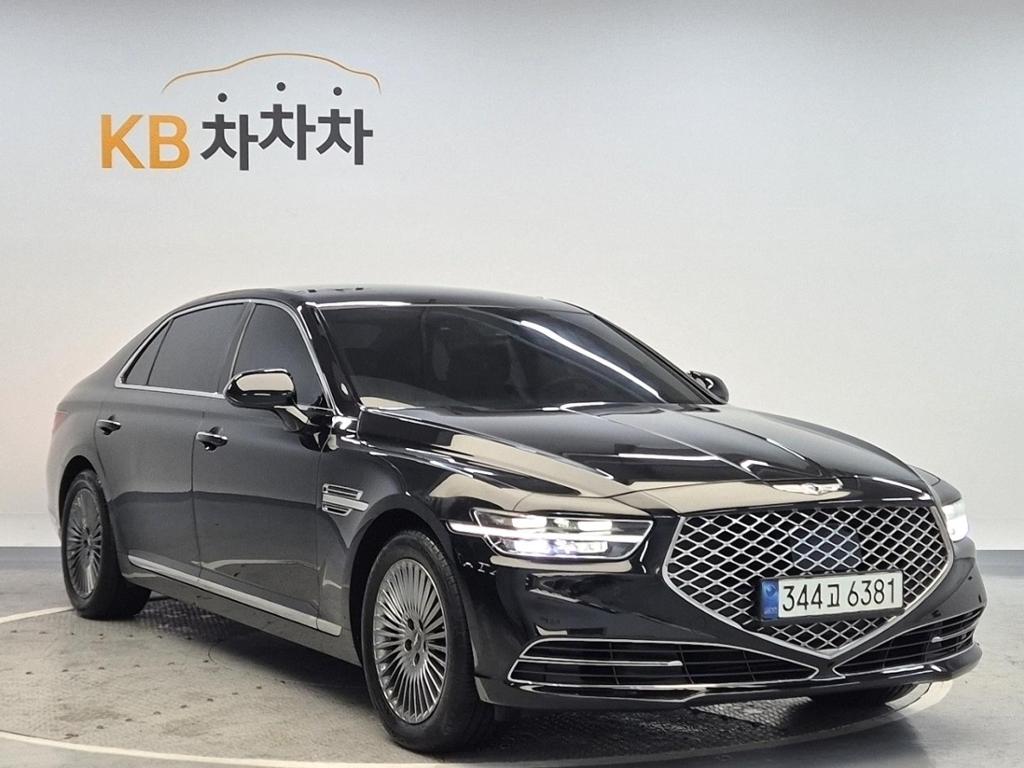 2021 GENESIS G90 
