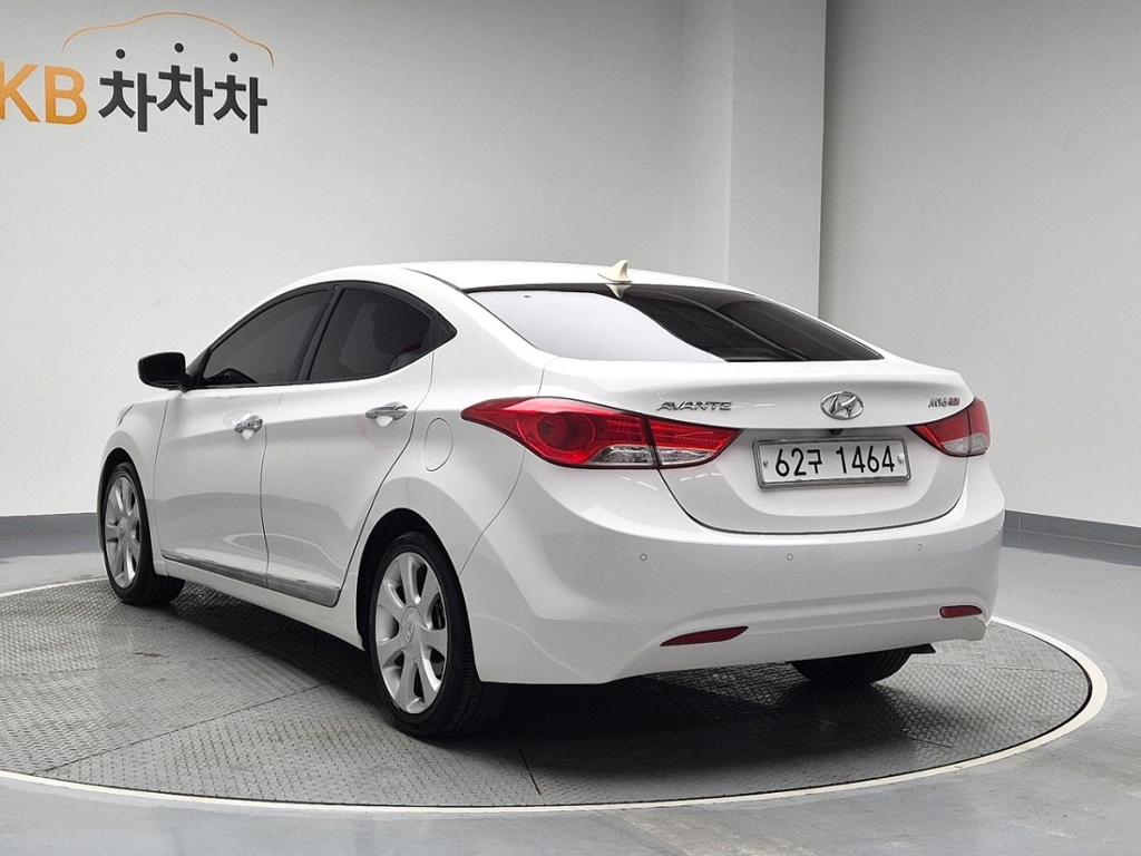 2011 HYUNDAI AVANTE MD 