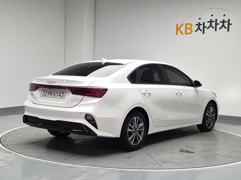 2022 KIA THE NEW K3 