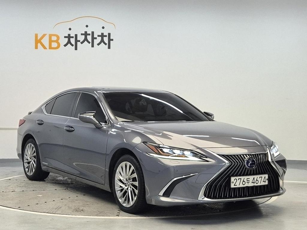 2021 LEXUS ES 