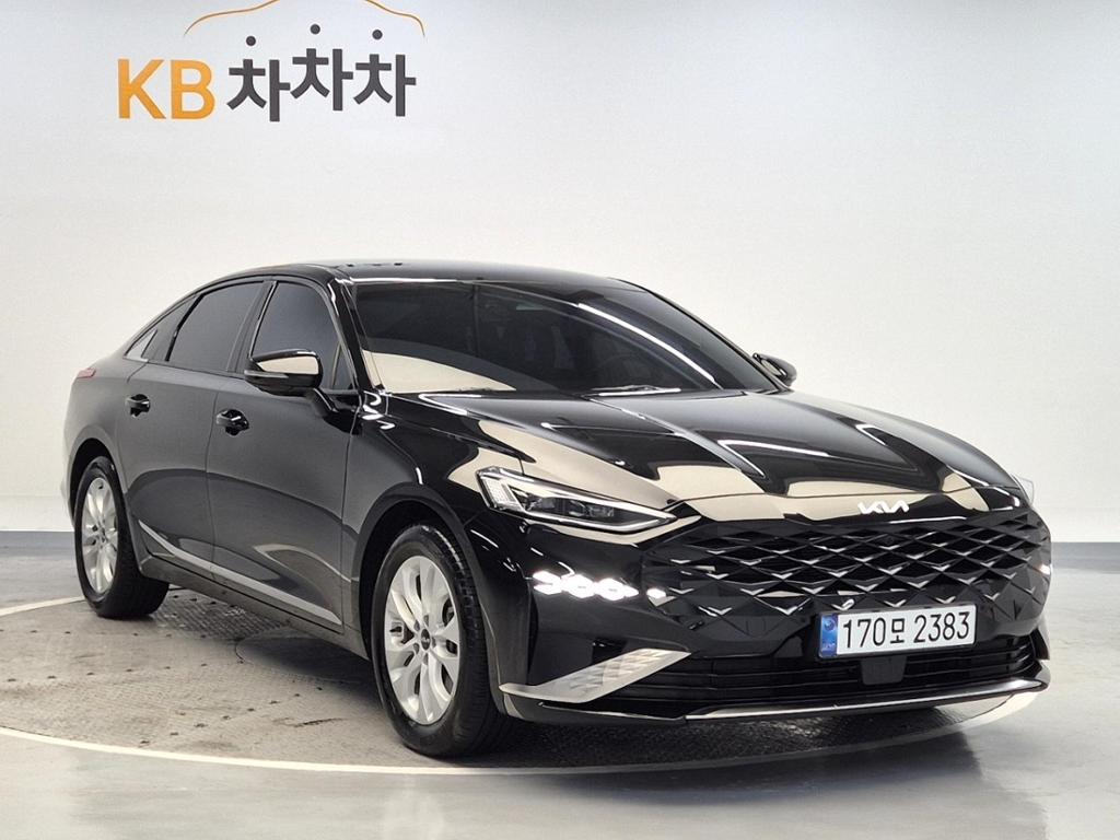 2023 KIA K8 