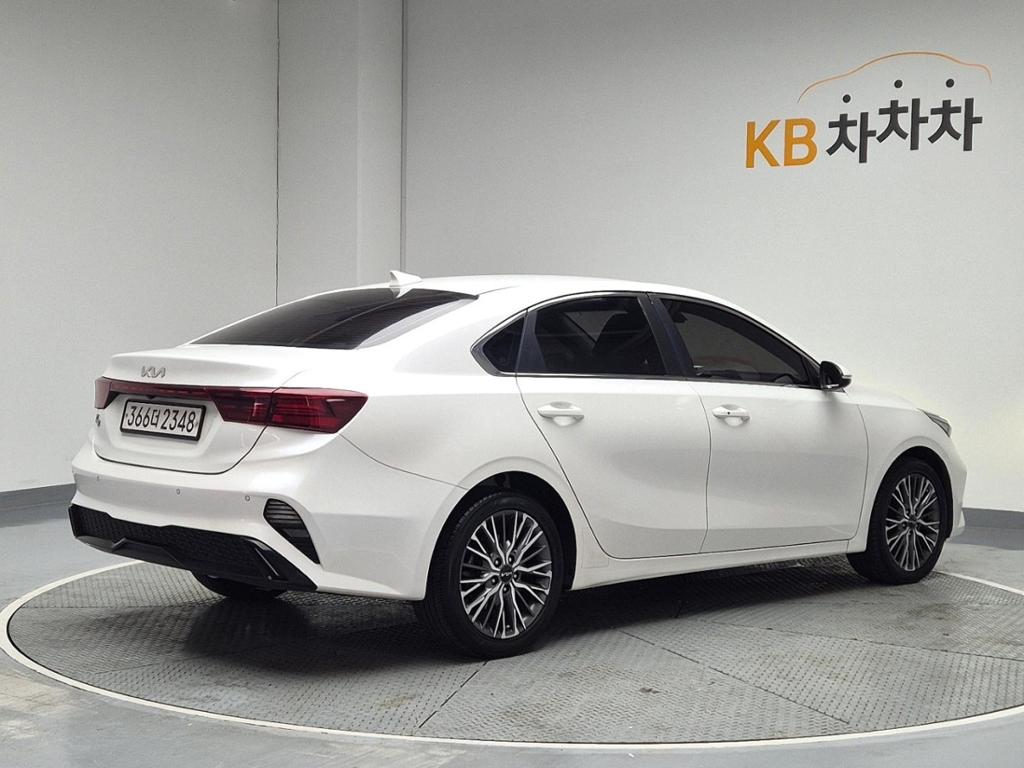 2022 KIA THE NEW K3 