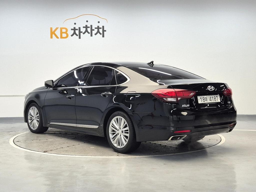 2015 HYUNDAI ASLAN 