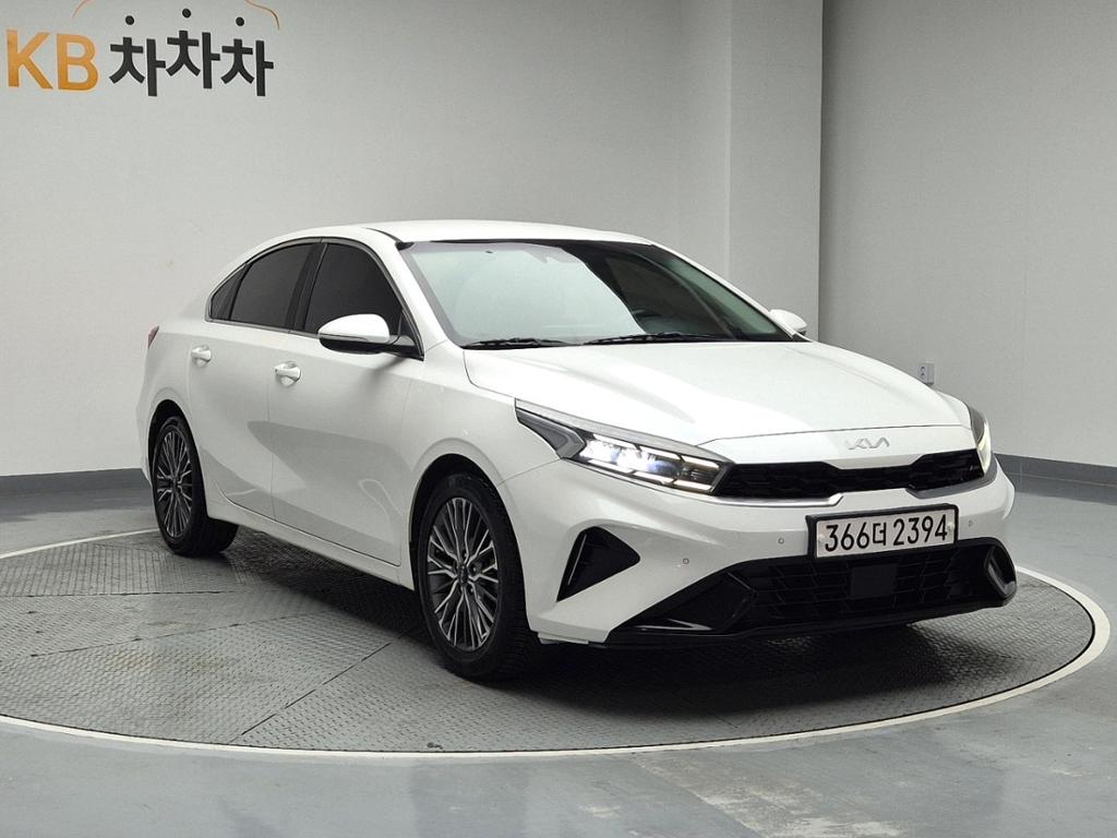 2022 KIA THE NEW K3 