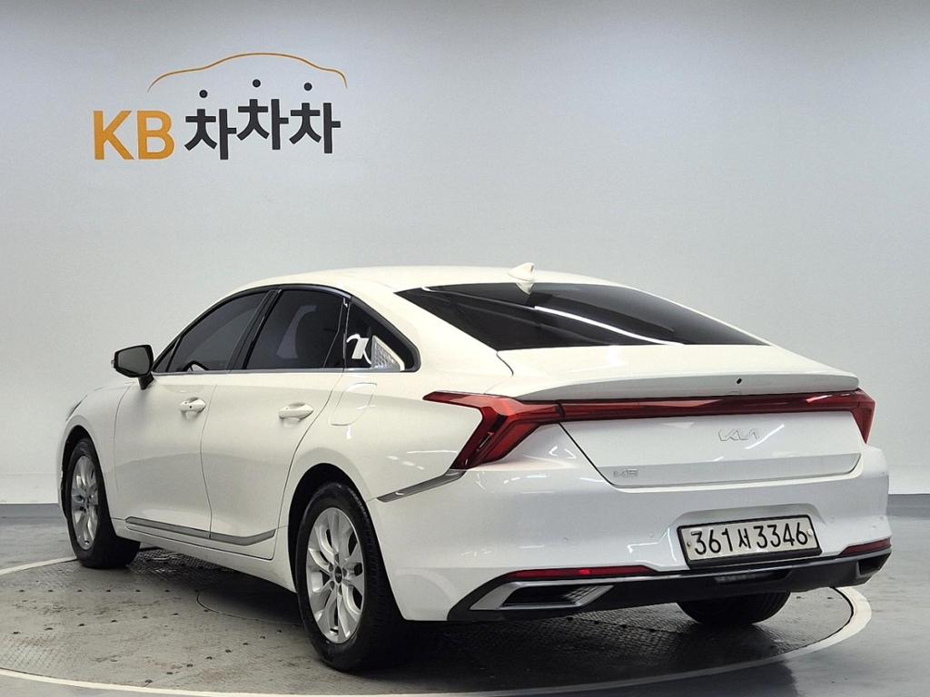 2022 KIA K8 