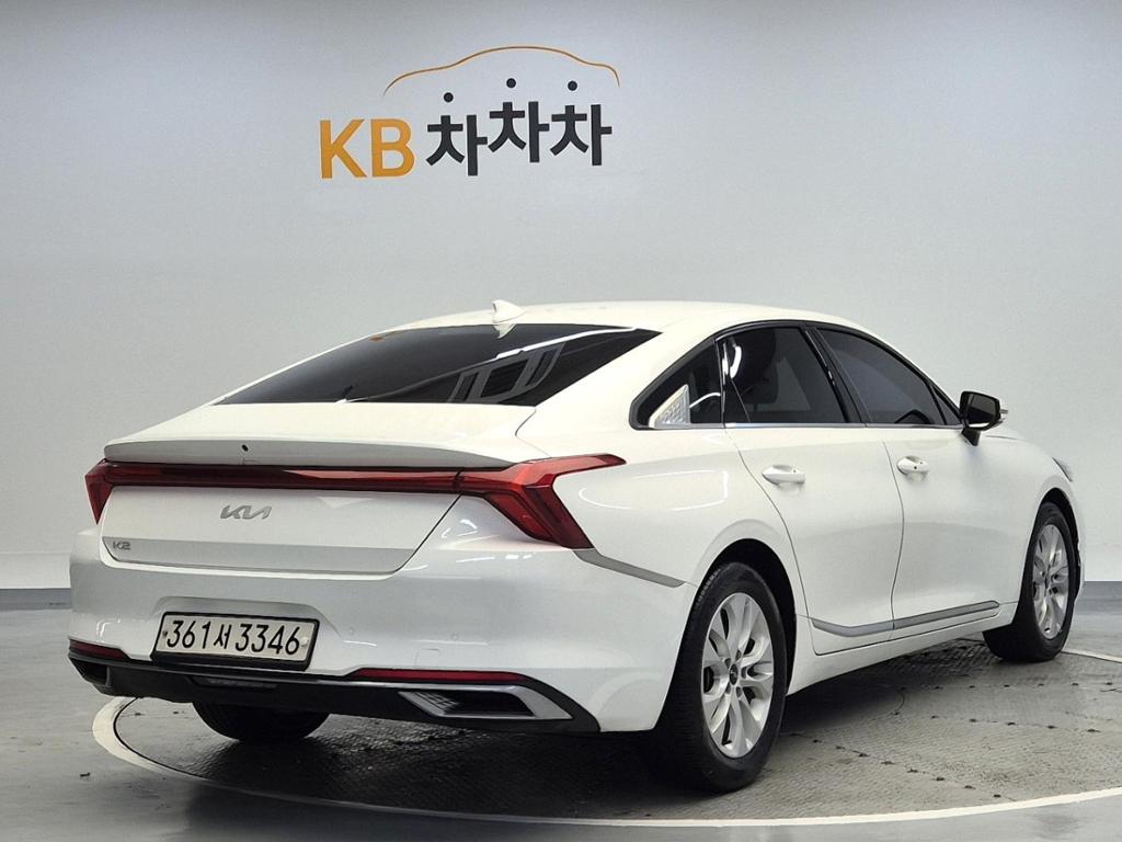 2022 KIA K8 