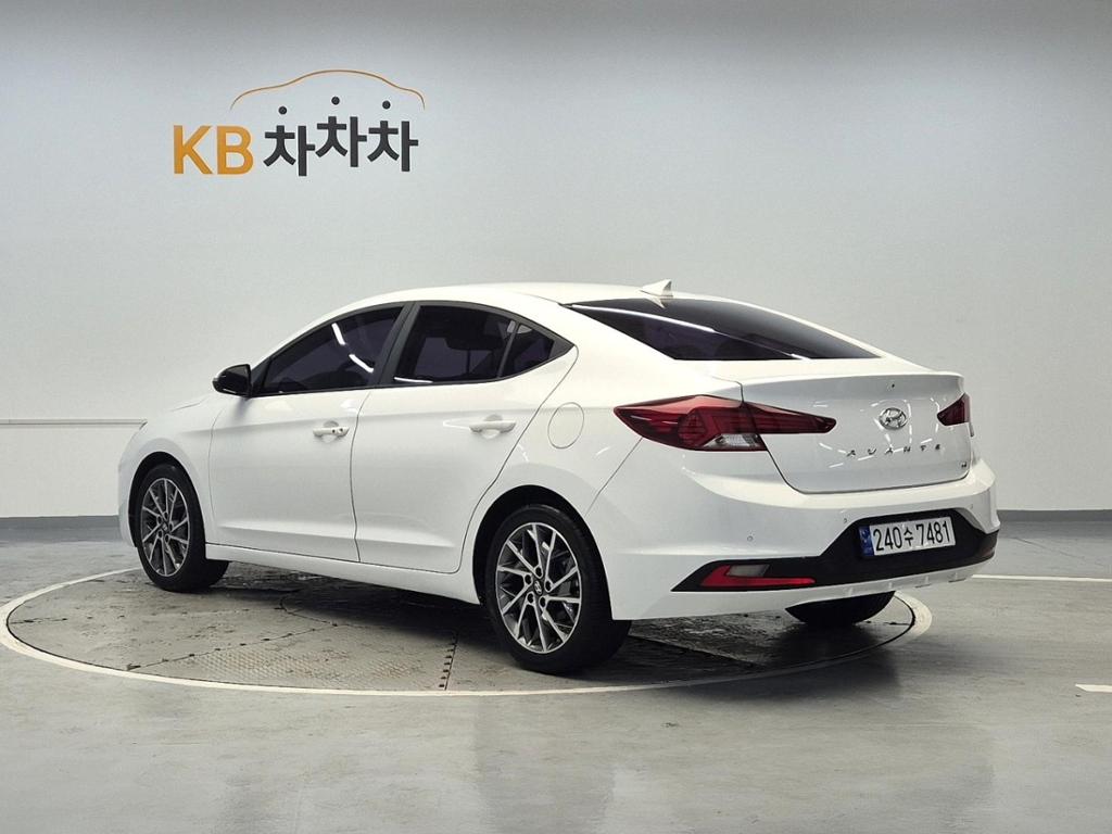 2019 HYUNDAI THE NEW AVANTE AD 