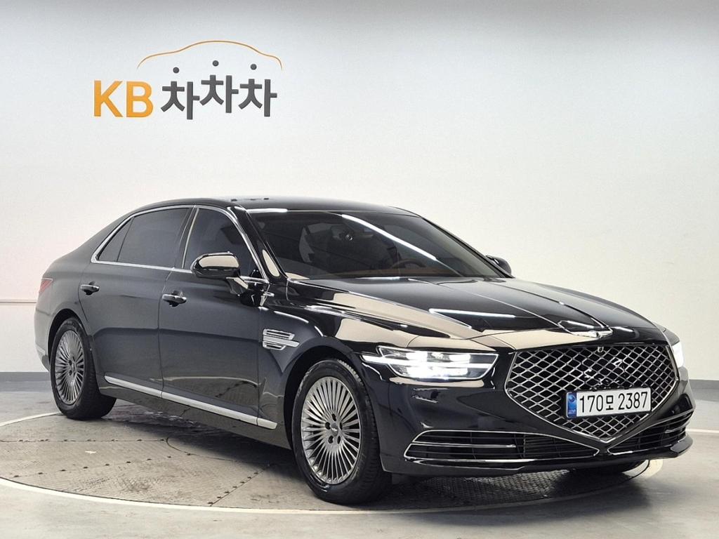 2021 GENESIS G90 