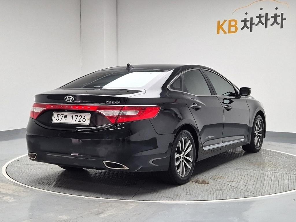 2011 HYUNDAI GRANDEUR HG 